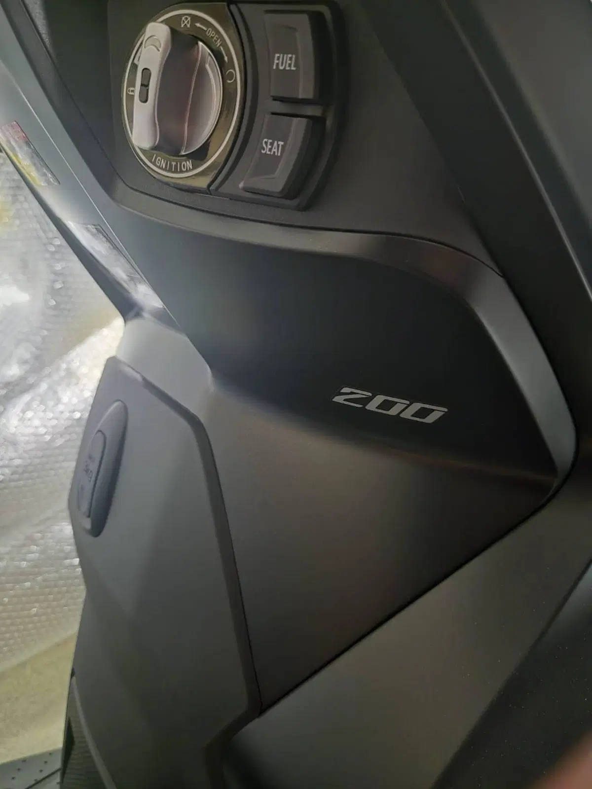 Voge Sfida SR16 200 (2025 - 26) (2)