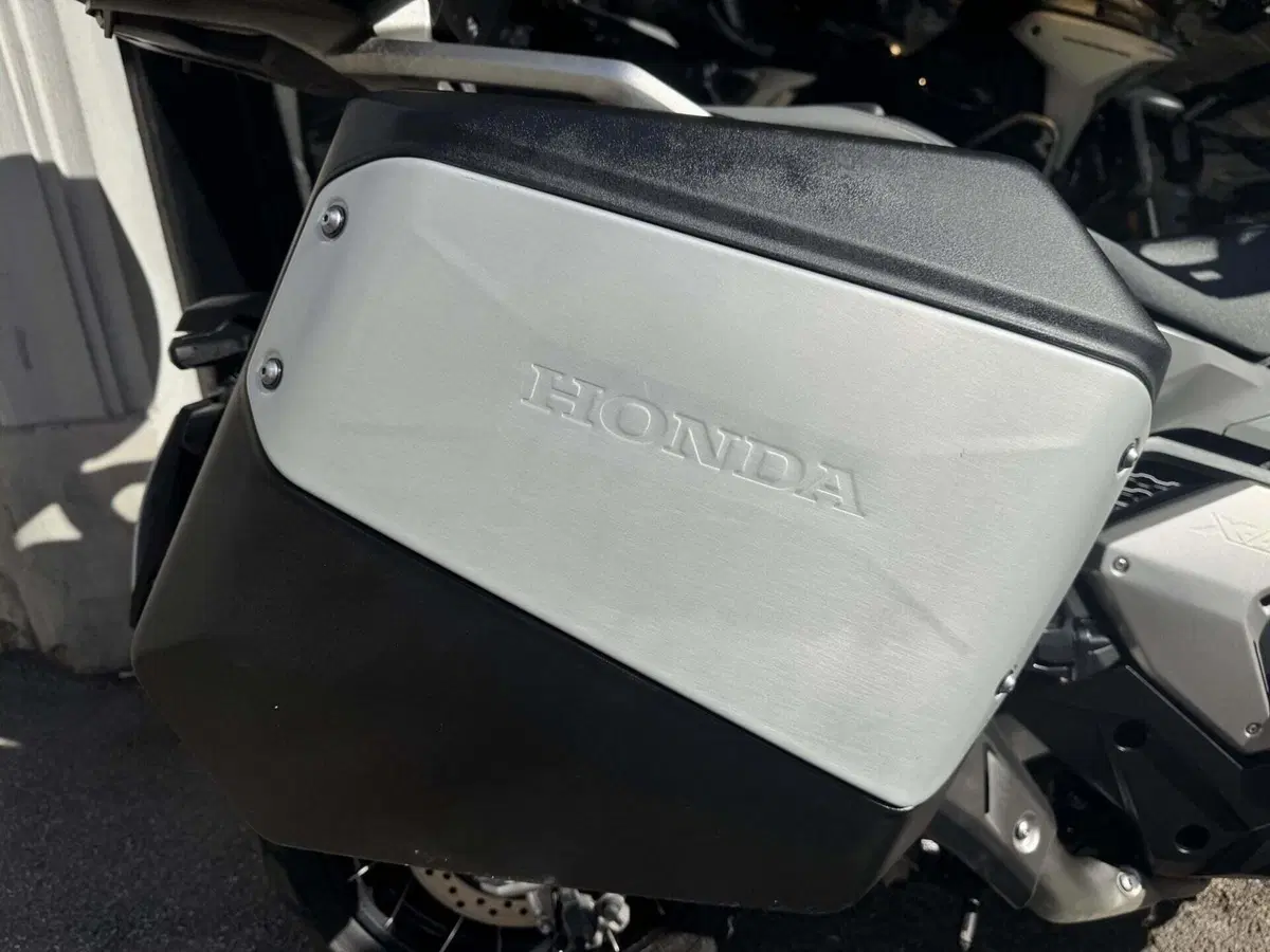 Honda X-ADV 750 (2025 - 26) (4)