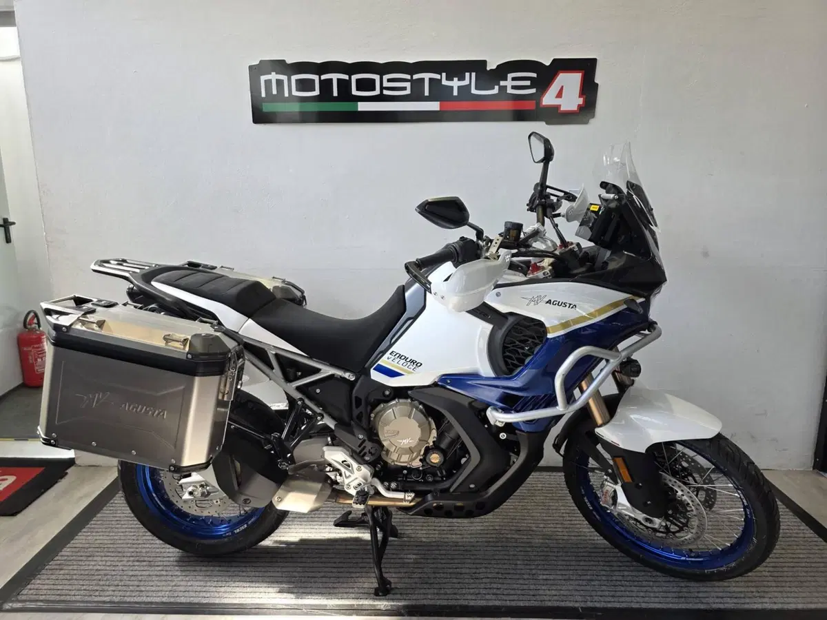 MV Agusta LXP Enduro Veloce (2026)