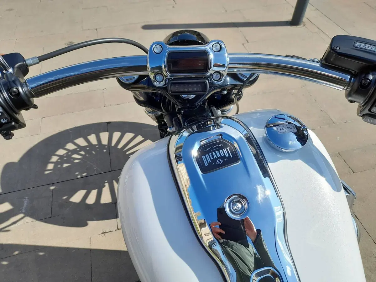 Harley-Davidson Breakout 117 (2023 - 24) (3)