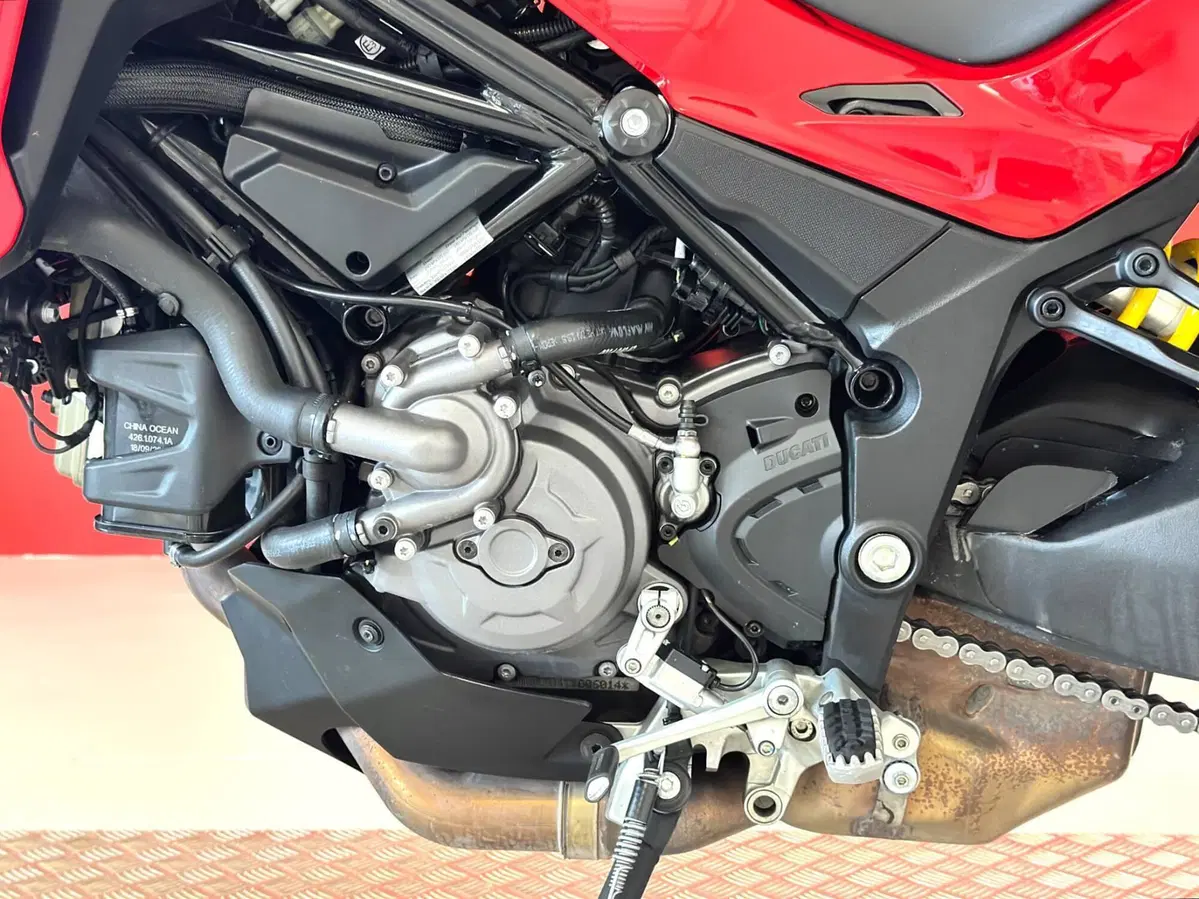 Ducati Multistrada V2 S (2022 - 24) (15)