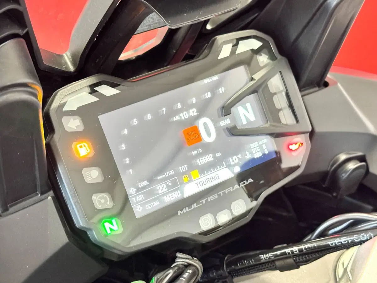 Ducati Multistrada V2 S (2022 - 24) (18)
