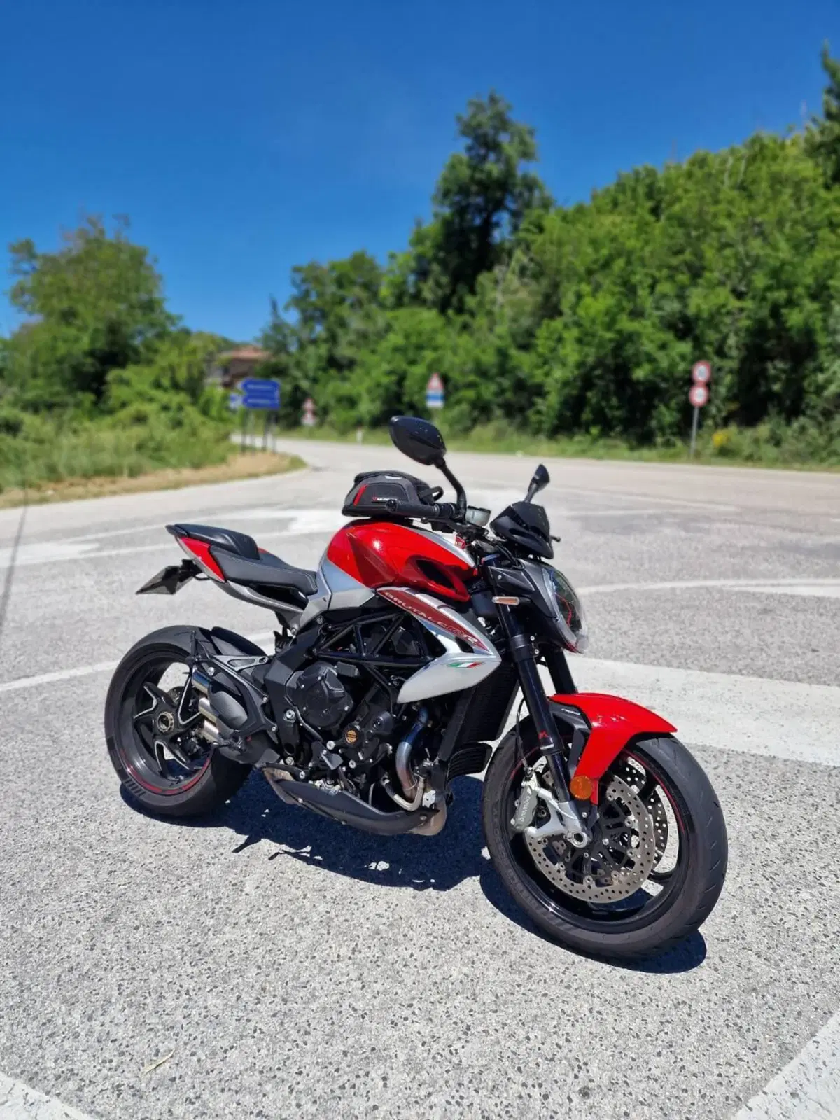 MV Agusta Brutale 801 RR Ottantesimo (2025 - 26) (3)