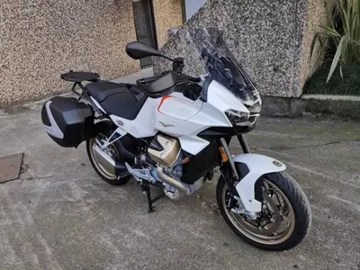 Moto Guzzi V100 Mandello (2022 - 24) usata