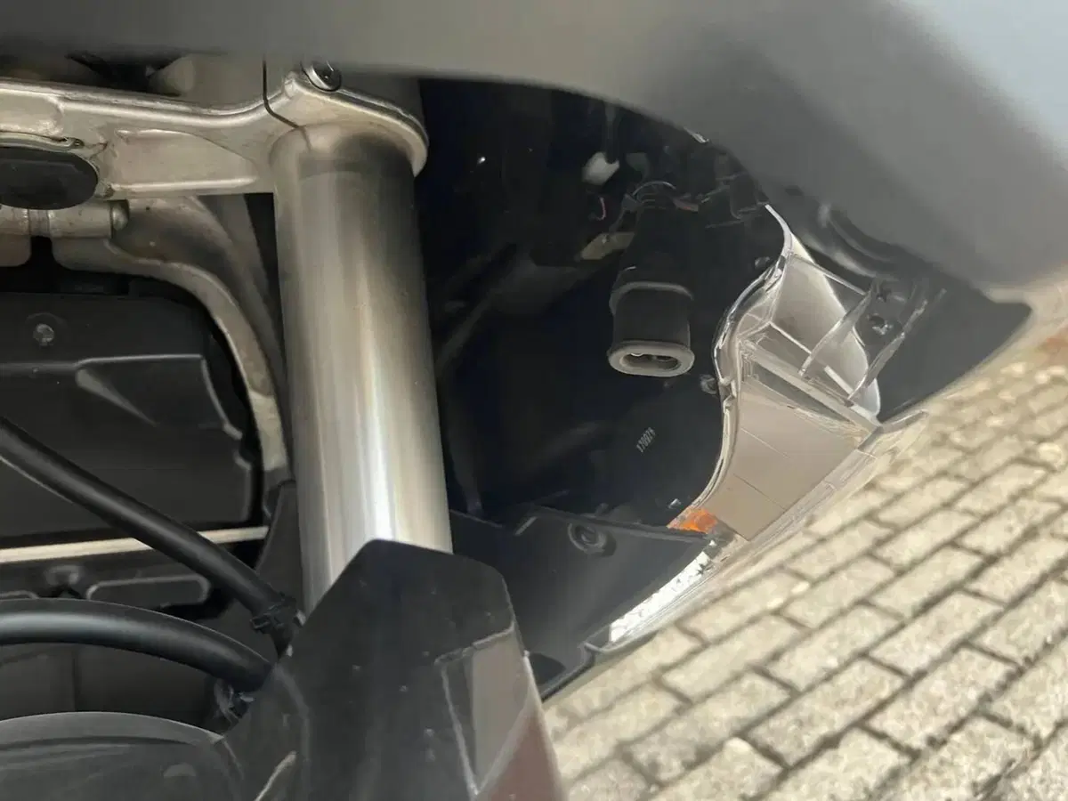Yamaha T-Max 530 (2017 - 19) (6)