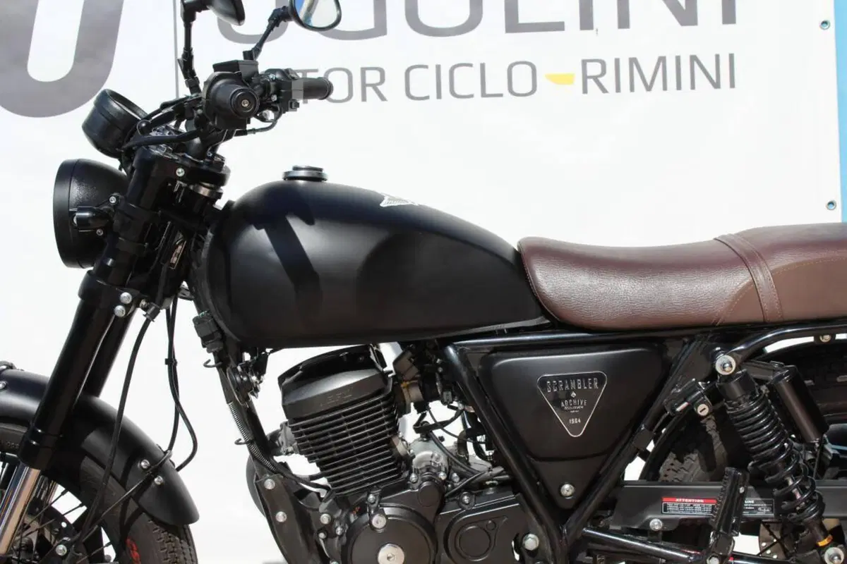 Archive Motorcycle AM 60 125 Cafe Racer (2022 - 25) (2)