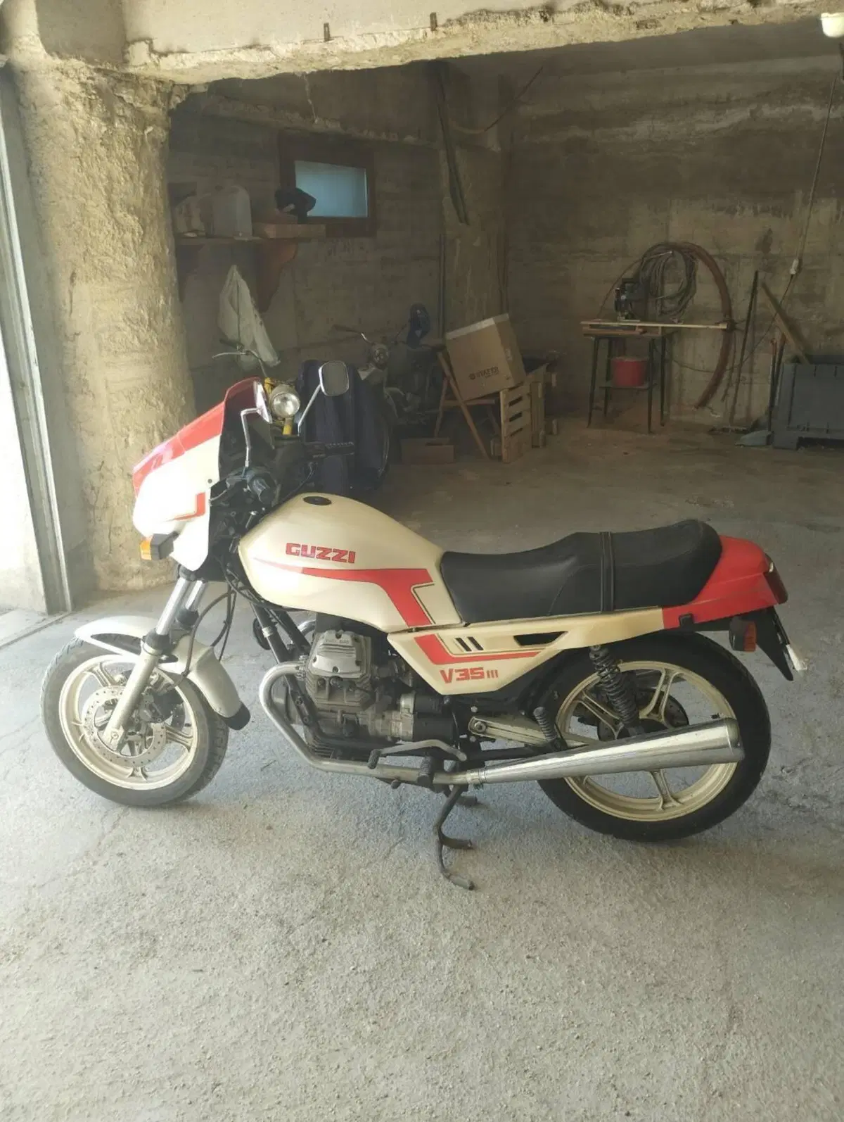 Moto Guzzi V 35 III (3)