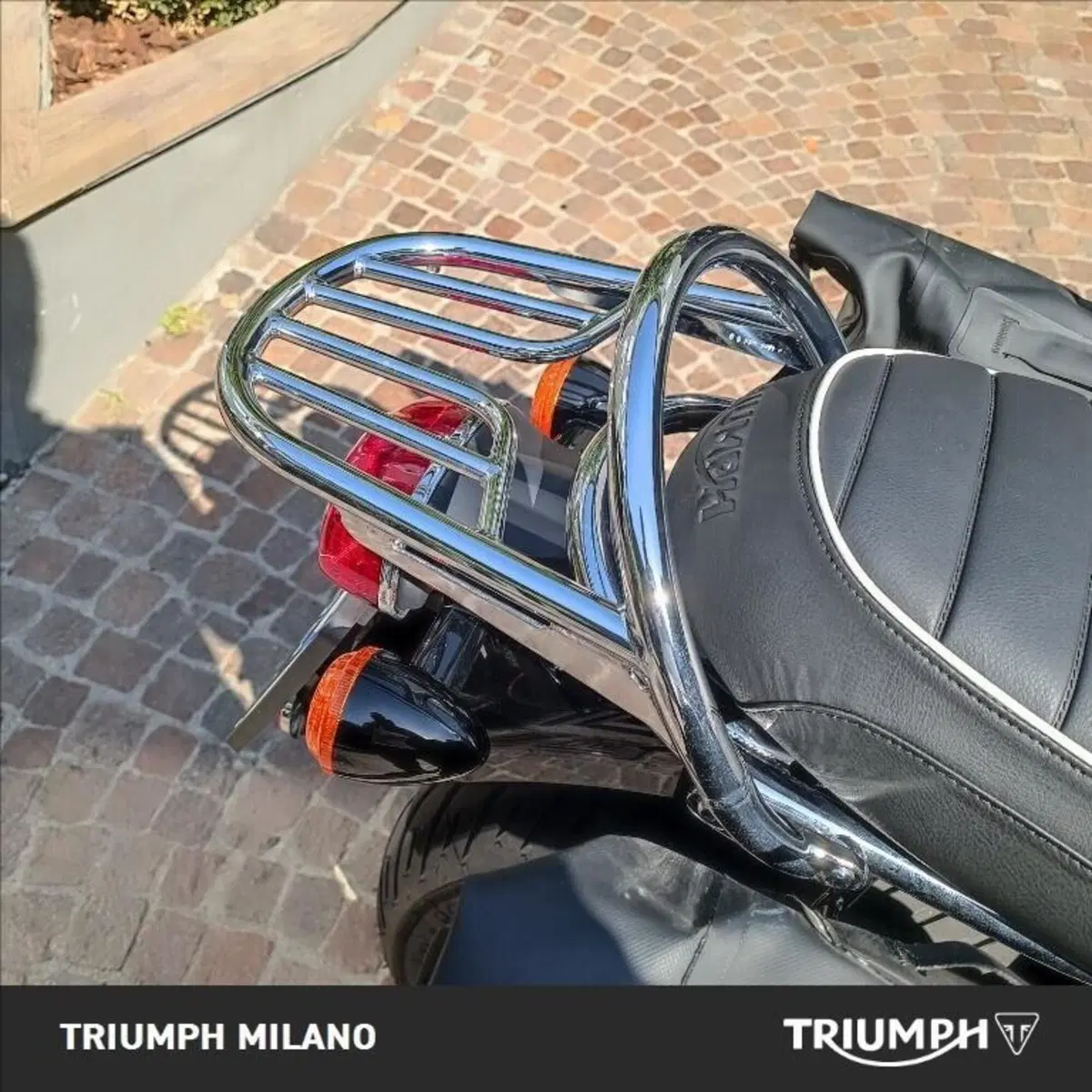 Triumph Bonneville T120 (2021 - 25) (3)