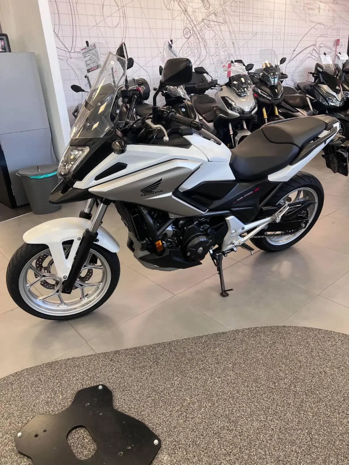 Honda NC 750 X ABS (2016 -17) (2)