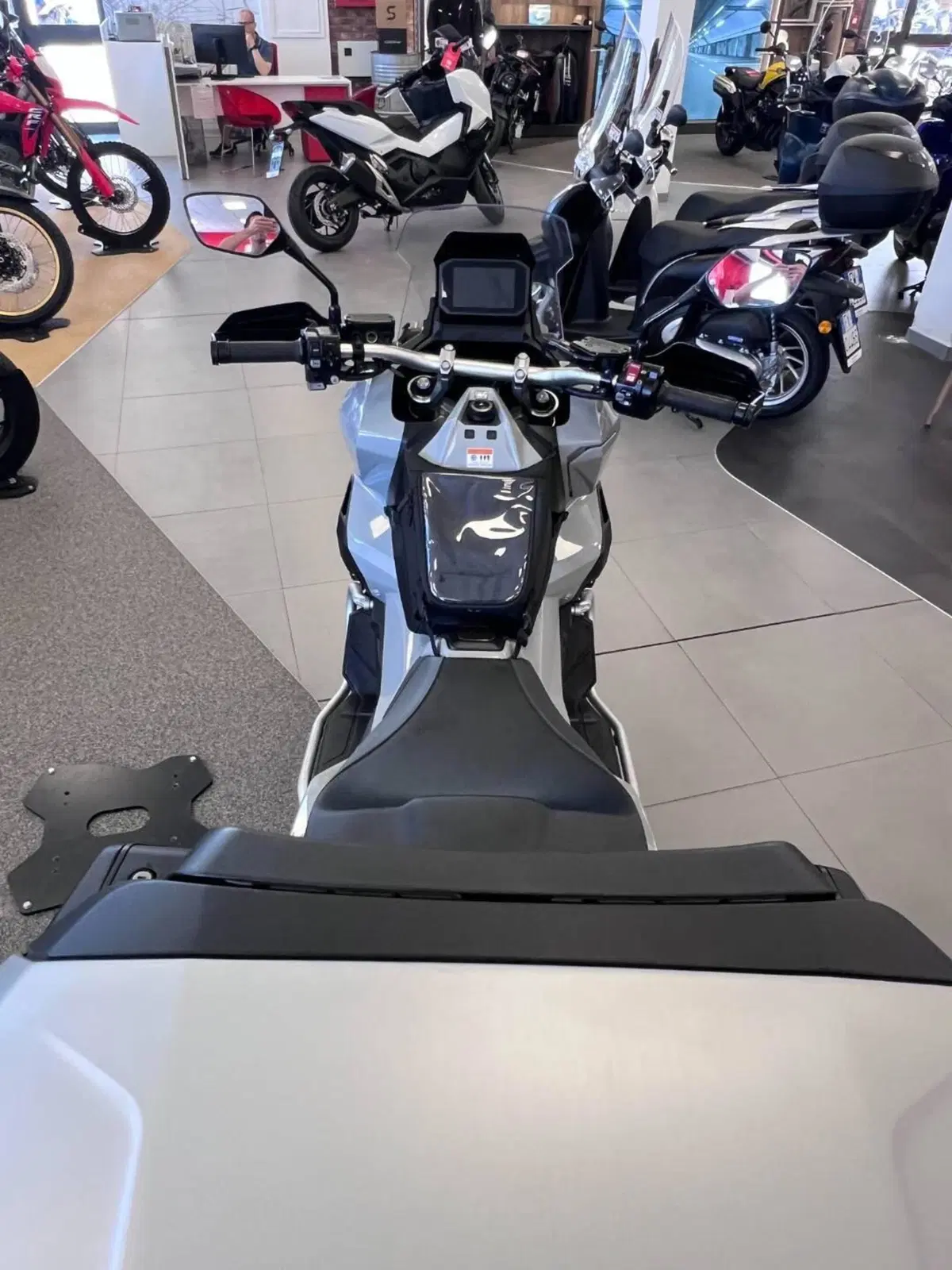 Honda X-ADV 750 DCT (2021 - 24) (3)