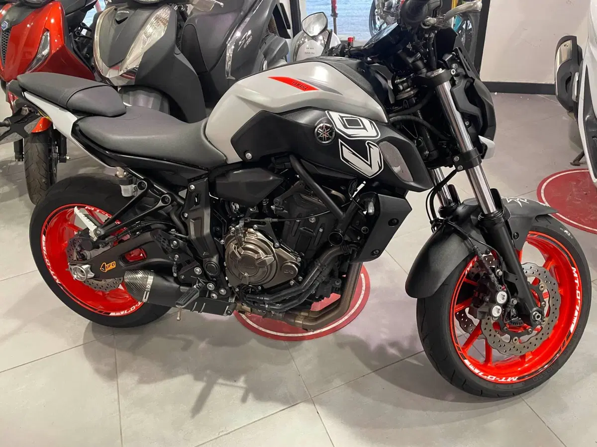 Yamaha MT-07 (2021 - 24) (2)