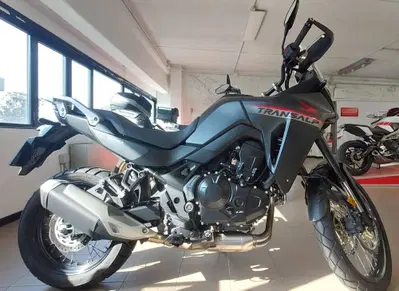 Honda Transalp XL750 (2023 - 24) usata