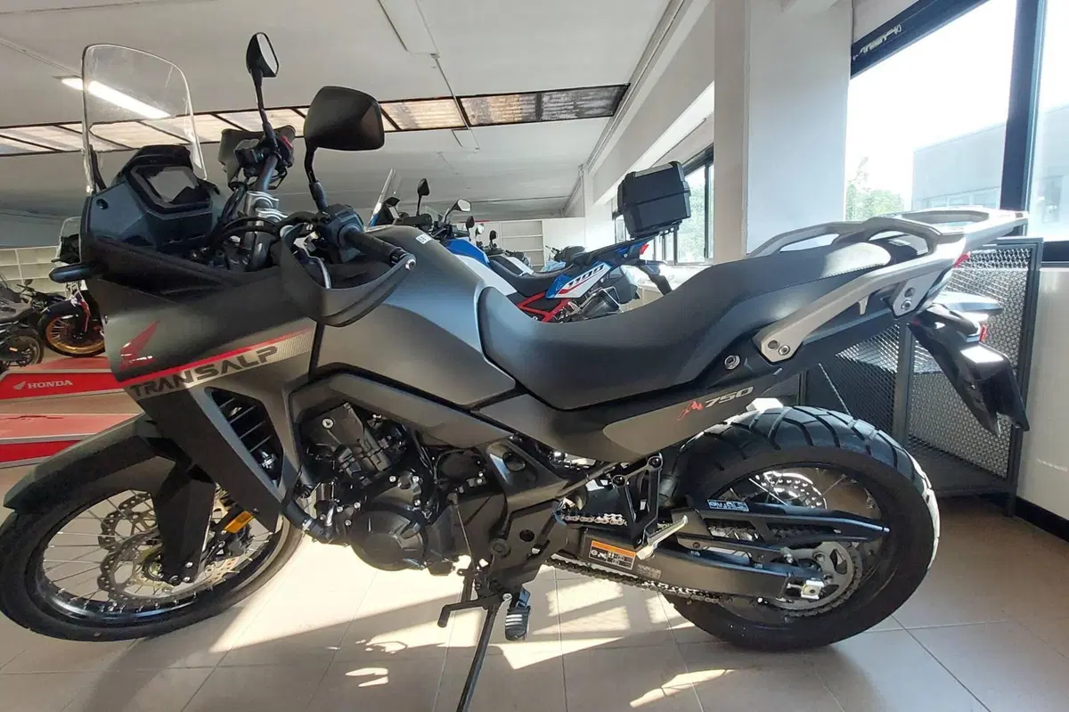 Honda Transalp XL750 (2023 - 24) (5)
