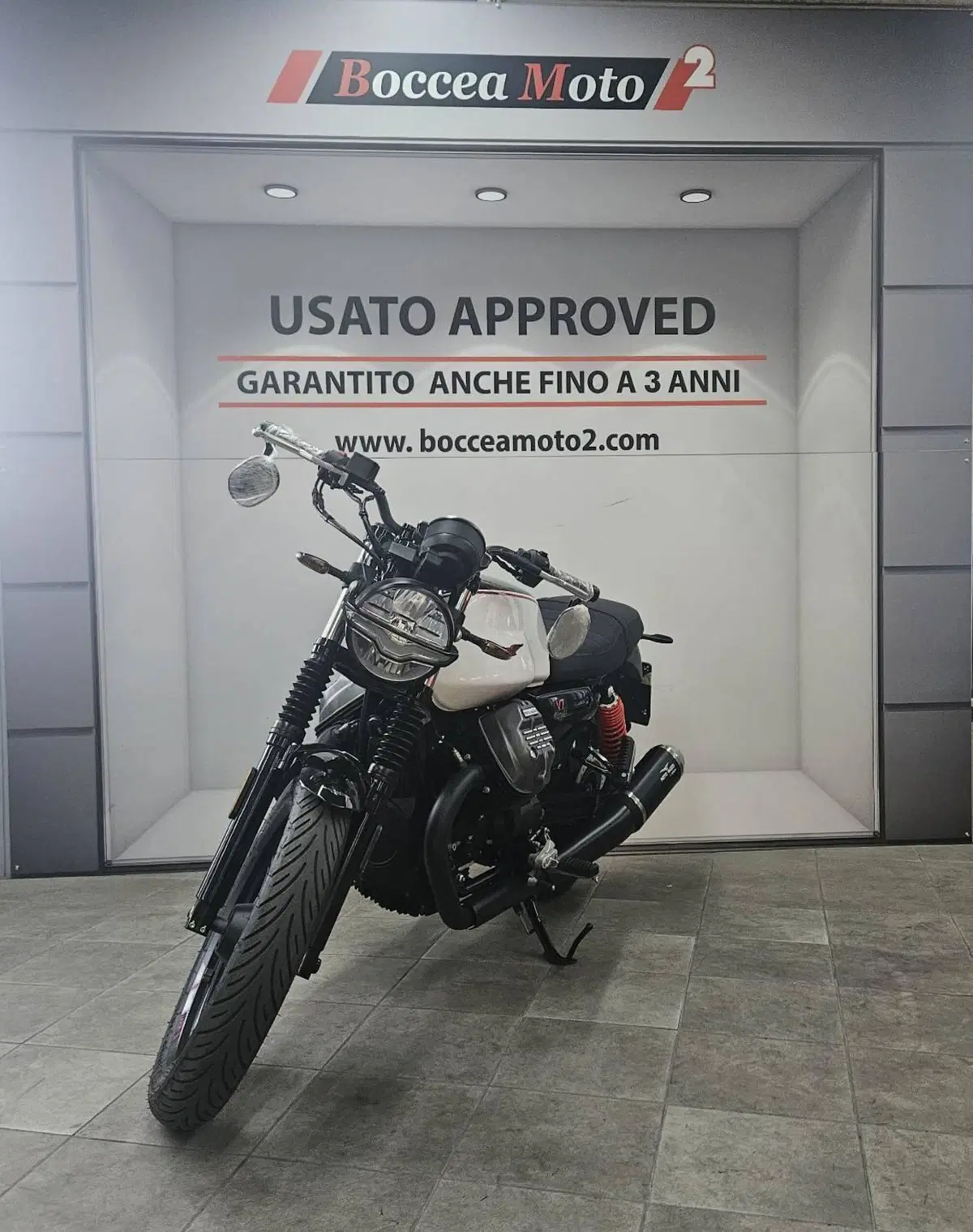 Moto Guzzi V7 Stone Ten (2024 - 25)