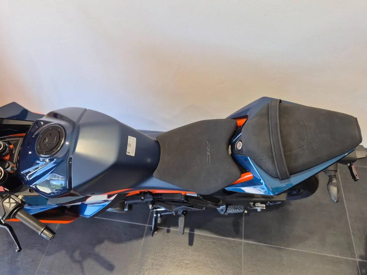 KTM RC 390 (2022 - 26) (9)