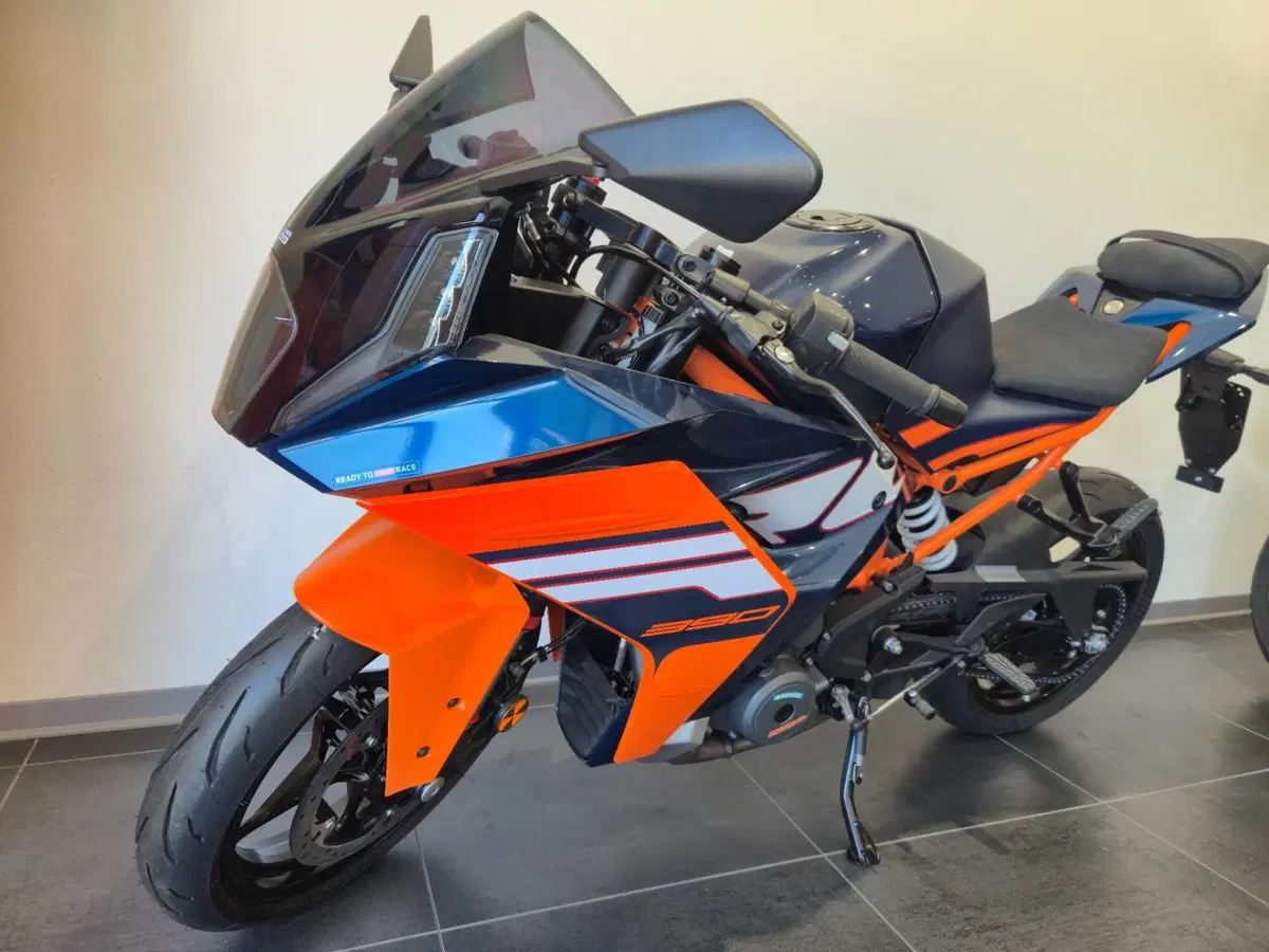 KTM RC 390 (2022 - 26) (4)