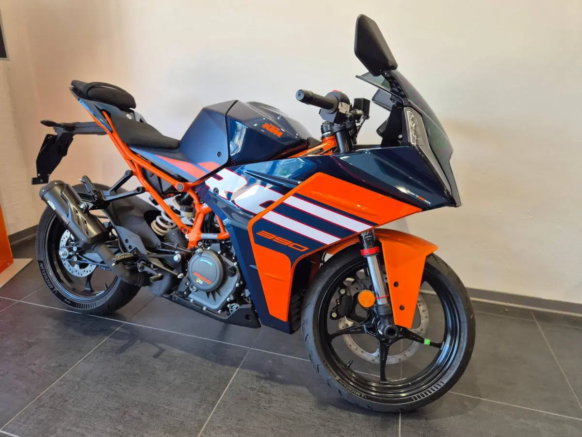 KTM RC 390 (2022 - 26) (7)