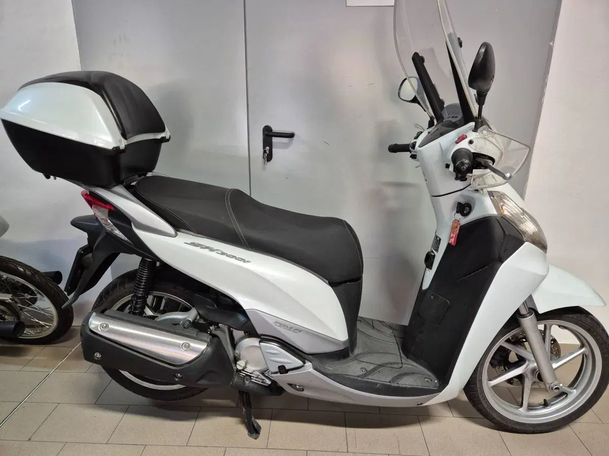 Honda SH 300 i ABS (2013 - 14) (3)