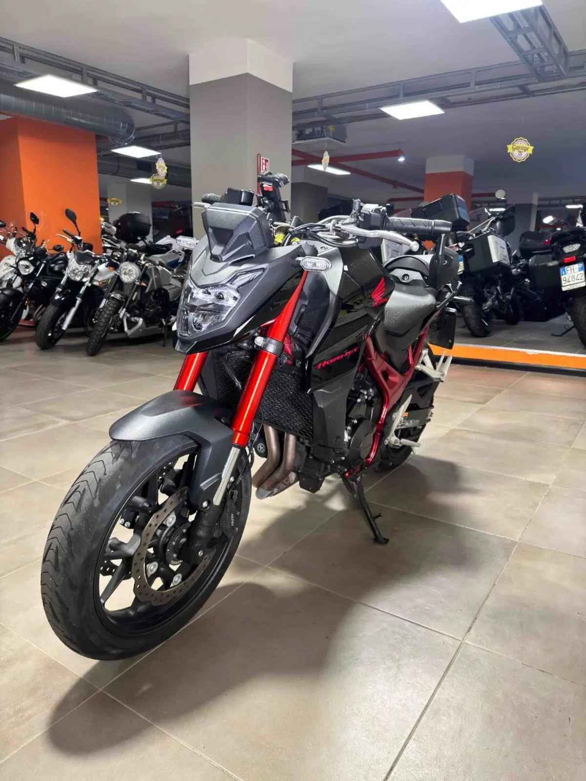Honda CB 750 Hornet (2023 - 24) (3)