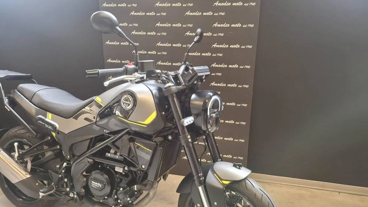 Benelli Leoncino 250 (2021 - 25) (3)