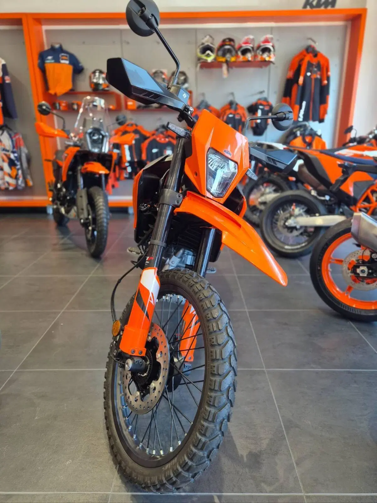 KTM 125 Enduro R (2025 - 26) (3)
