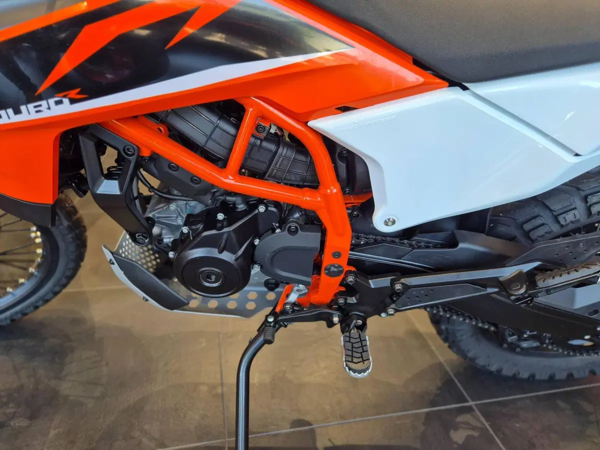KTM 125 Enduro R (2025 - 26) (11)
