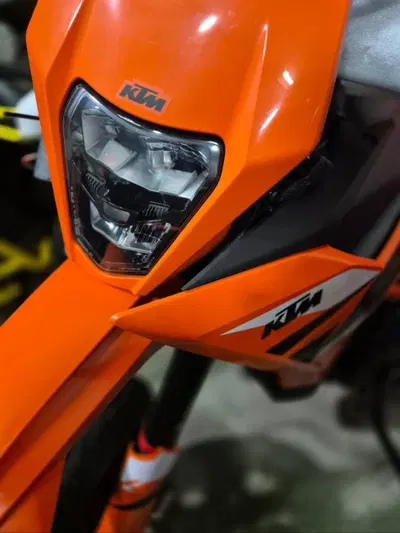 KTM 125 SMC R (2025 - 26) nuova