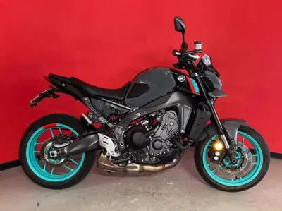 Yamaha MT-09 (2021 - 23) usata