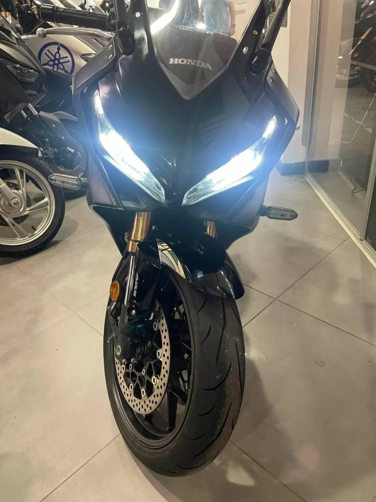 Honda CBR 650 R (2021 - 23) (3)