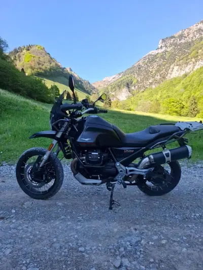 Moto Guzzi V85 TT (2021 - 23) usata