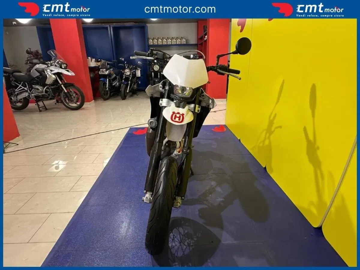 Husqvarna SM 125 (2010 - 12) (6)