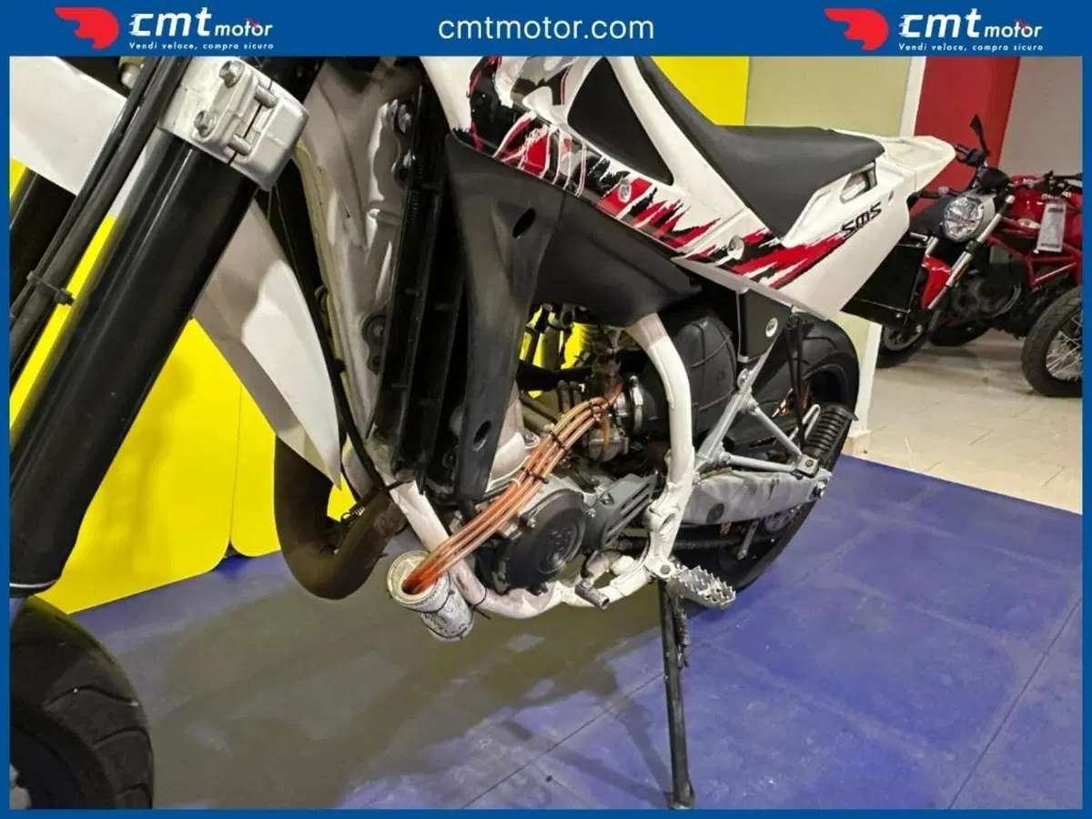 Husqvarna SM 125 (2010 - 12) (10)