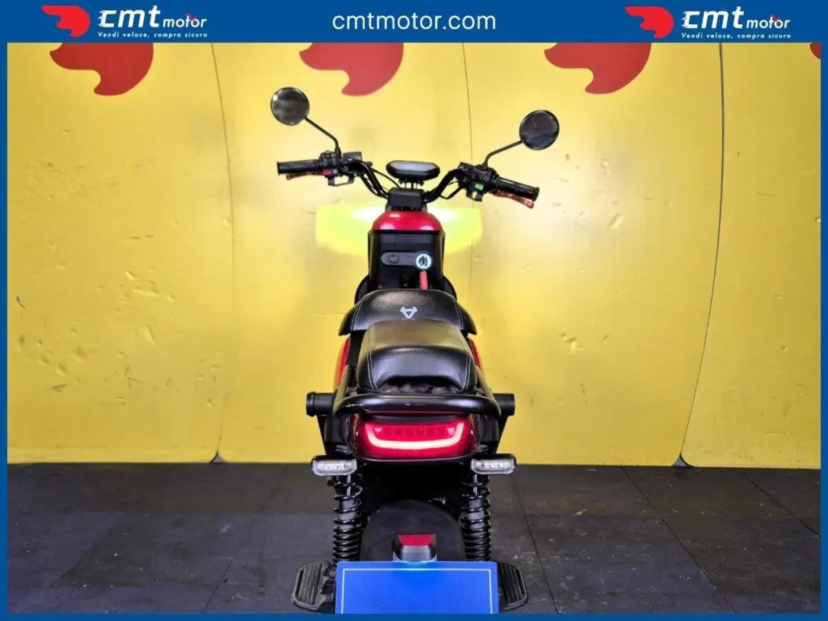 Niu UQi GT SR (2020 - 26) (9)