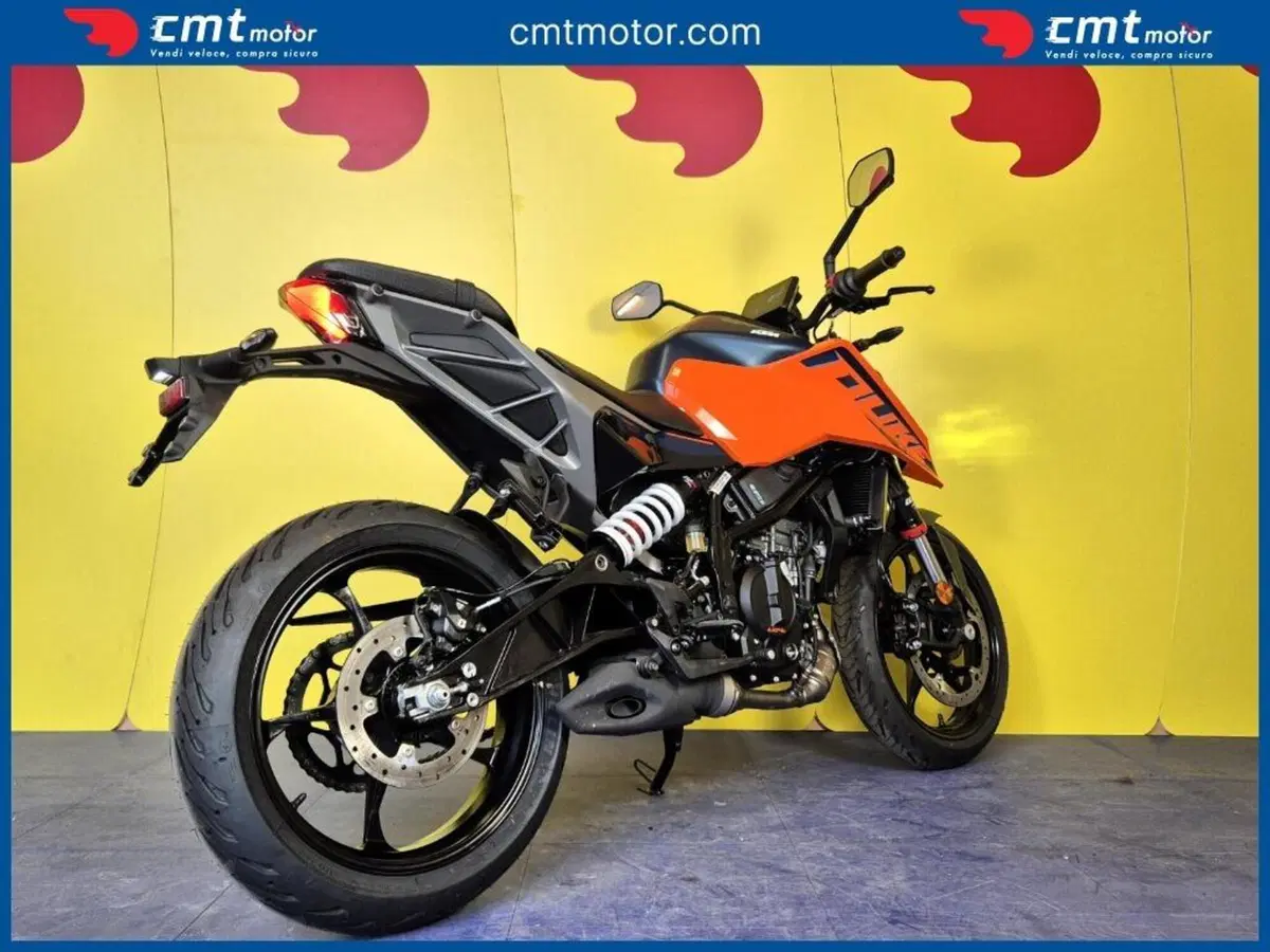 KTM 125 Duke (2024 - 25) (4)