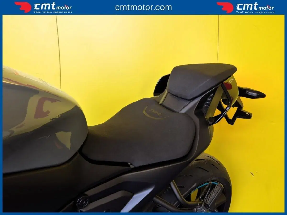 CFMOTO 675NK (2025 - 26) (11)