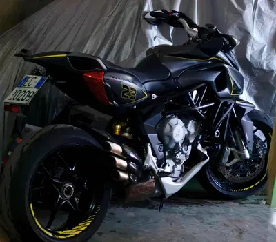 MV Agusta Rivale 800 EAS ABS (2013 -17) usata