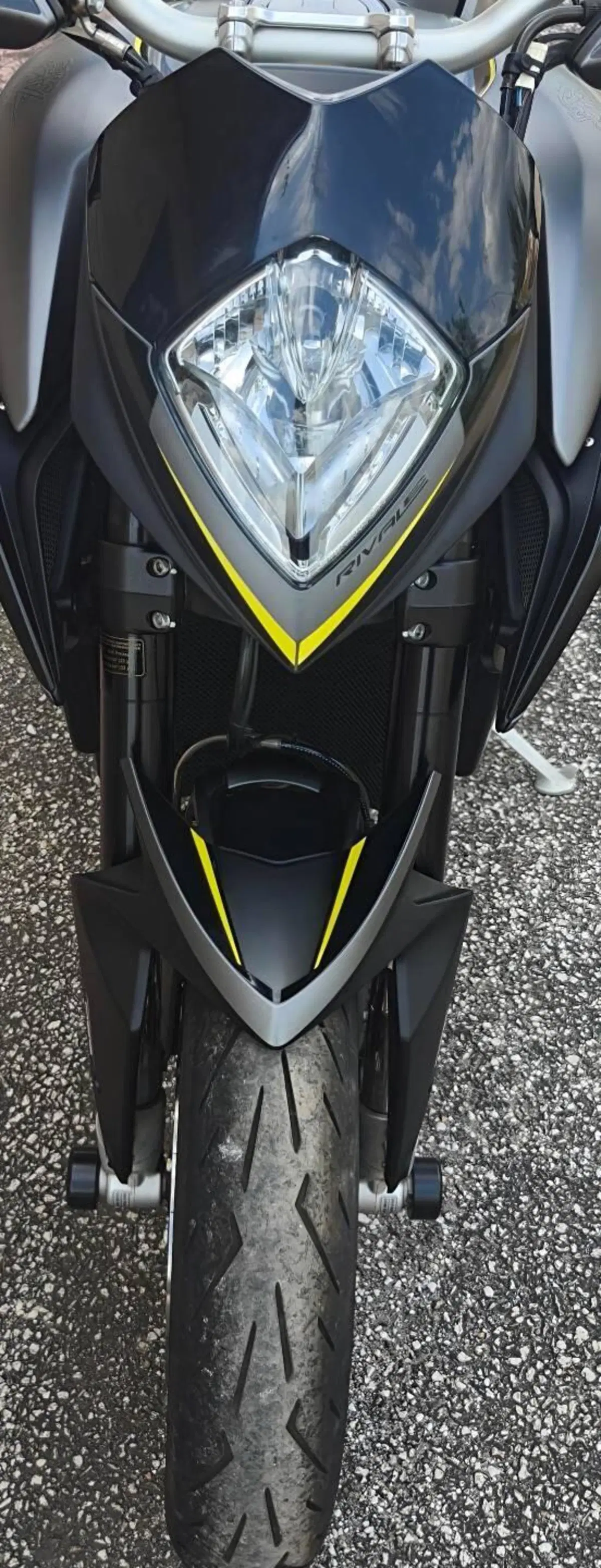 MV Agusta Rivale 800 EAS ABS (2013 -17) (2)