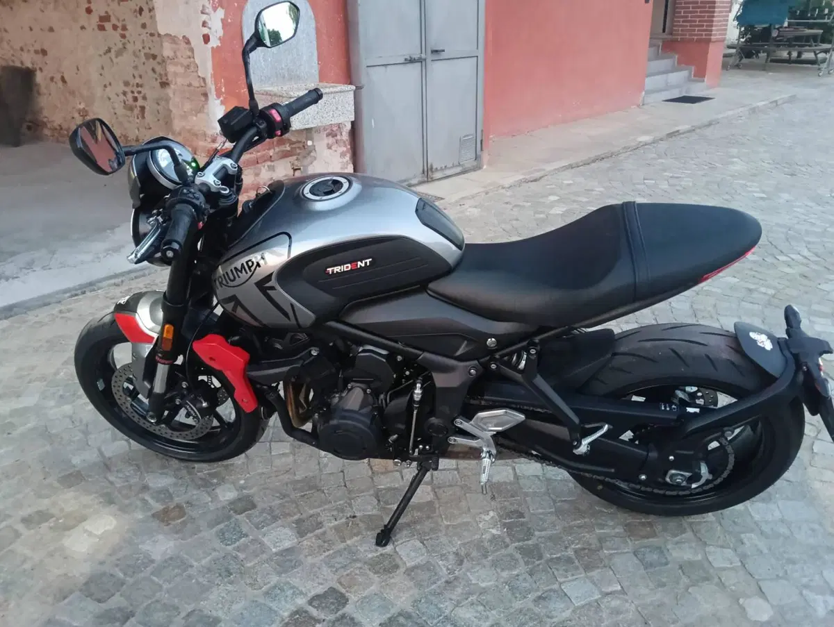 Triumph Trident 660 (2021 - 24) (2)