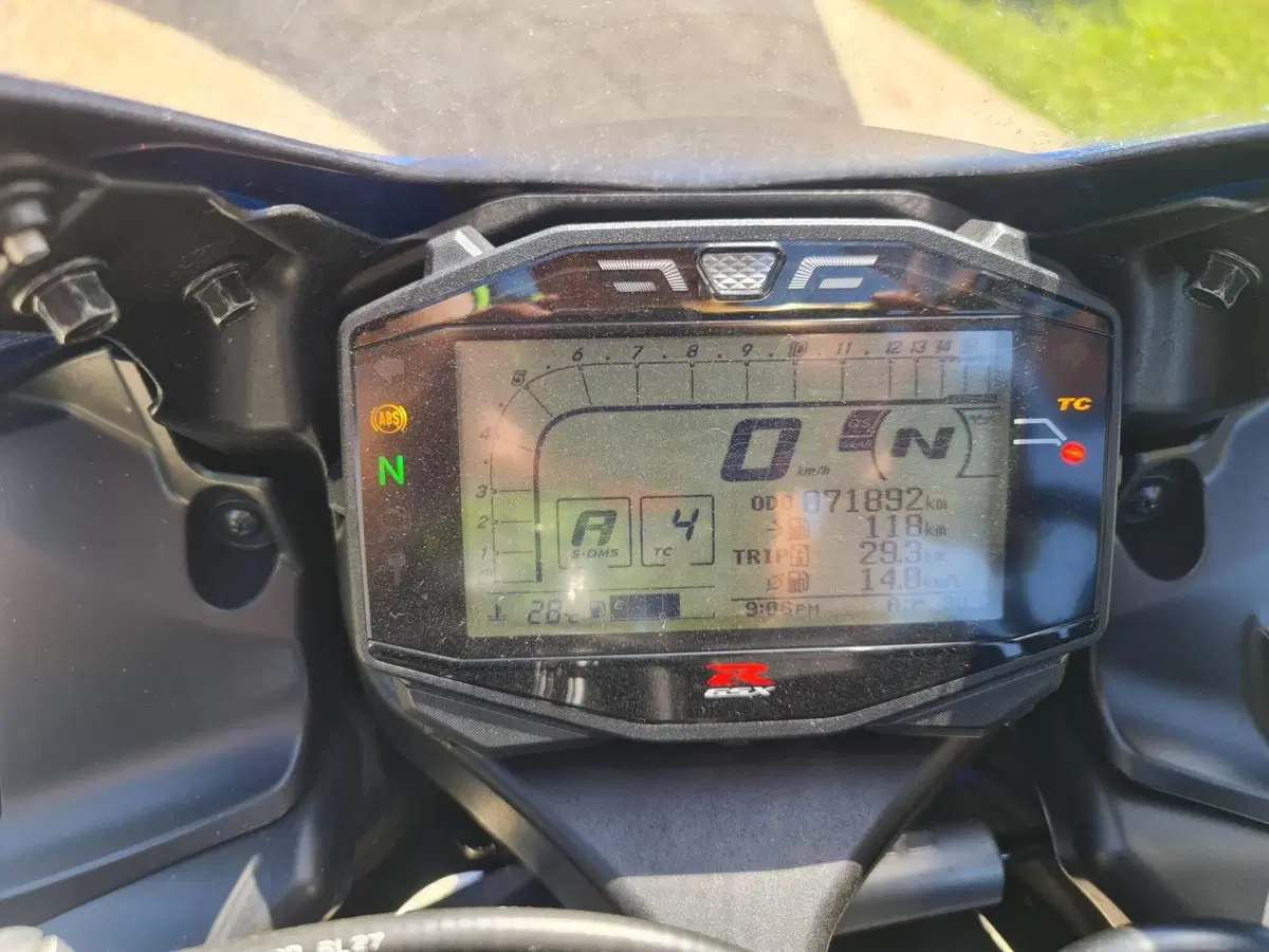 Suzuki GSX-R1000 (2017 - 18) (6)