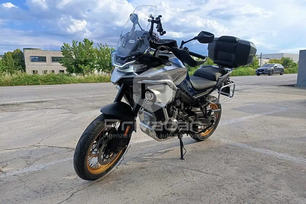 CFMOTO 800MT Touring (2022 - 26)