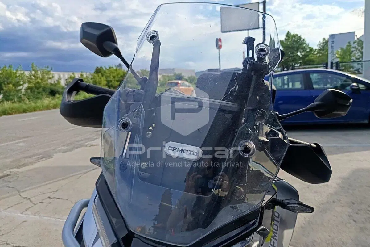 CFMOTO 800MT Touring (2022 - 26) (11)