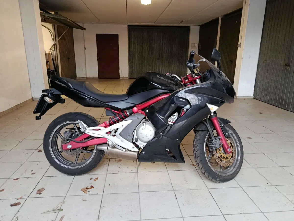 Kawasaki ER-6F (2006 - 08)