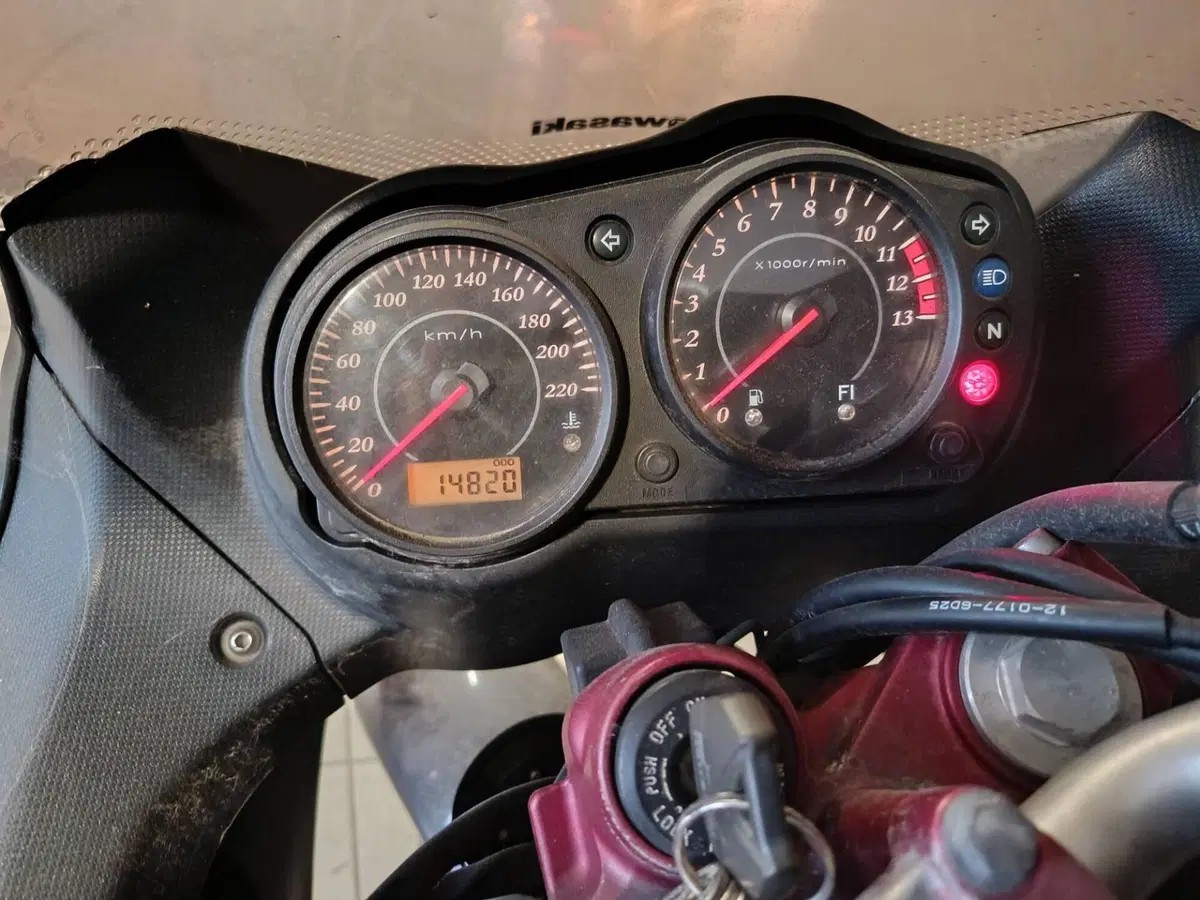 Kawasaki ER-6F (2006 - 08) (5)