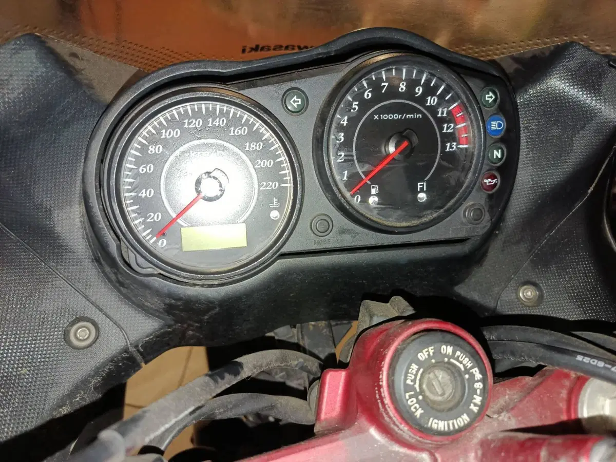 Kawasaki ER-6F (2006 - 08) (14)