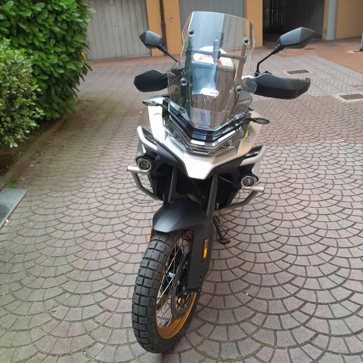 CFMOTO 800MT Touring (2022 - 26) (4)