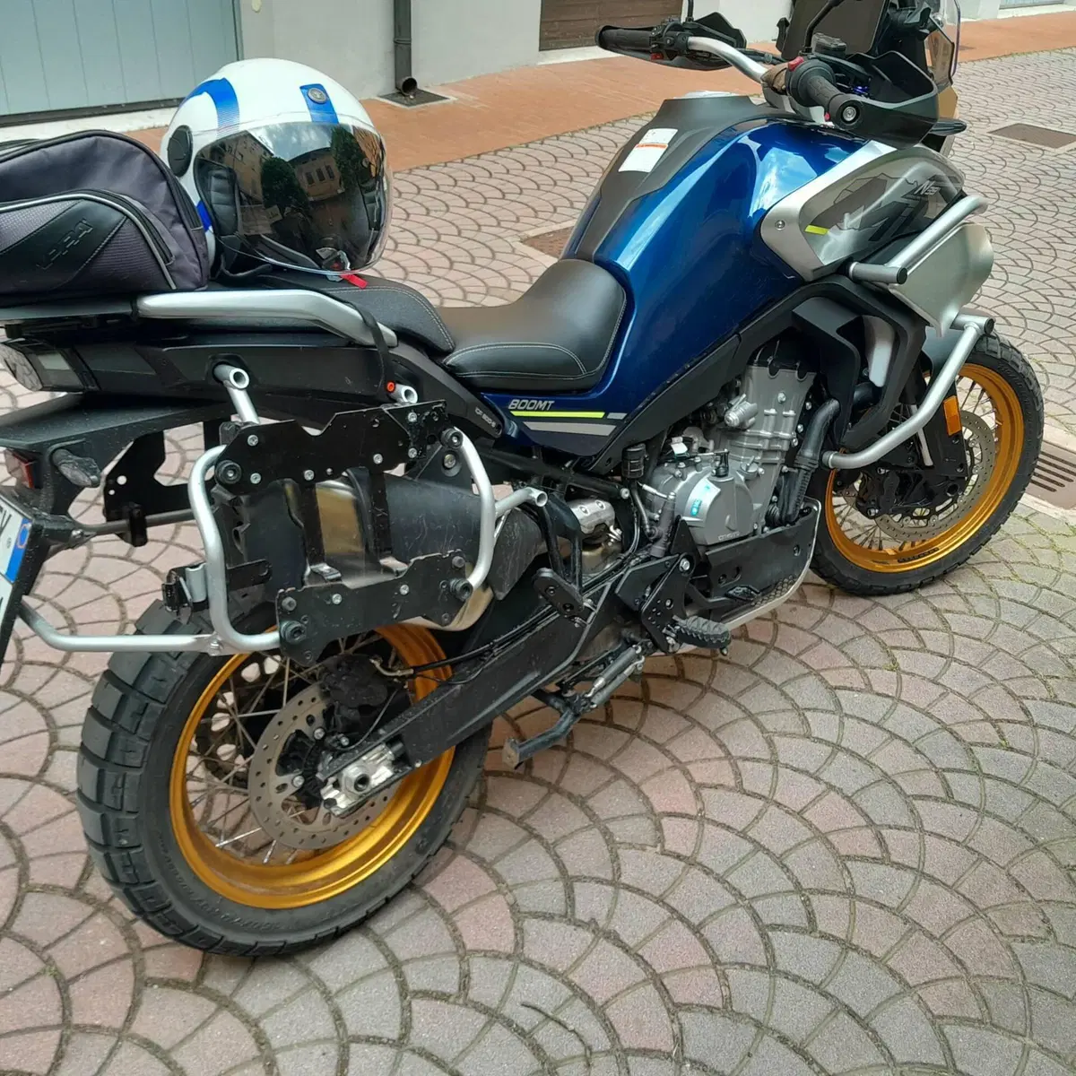 CFMOTO 800MT Touring (2022 - 26) (8)