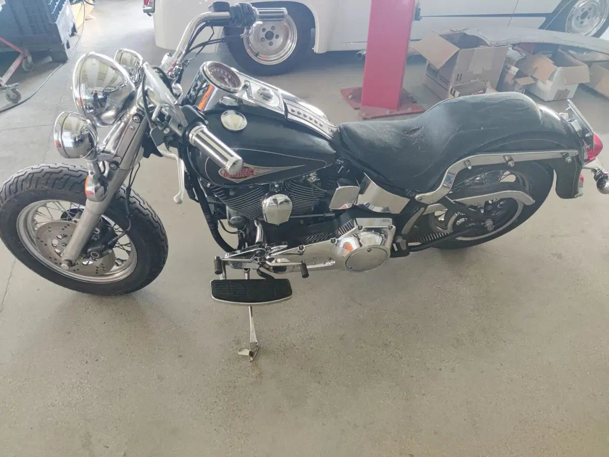 Harley-Davidson 1340 Heritage Classic (1984 - 98) - FLSTC