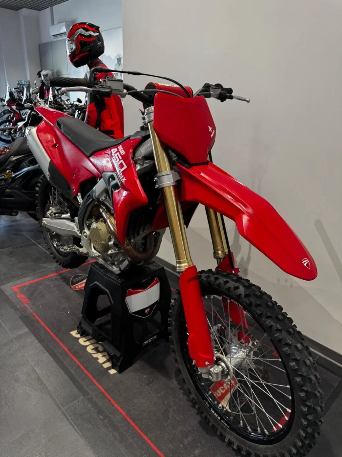 Ducati Desmo450 MX (2026) (4)