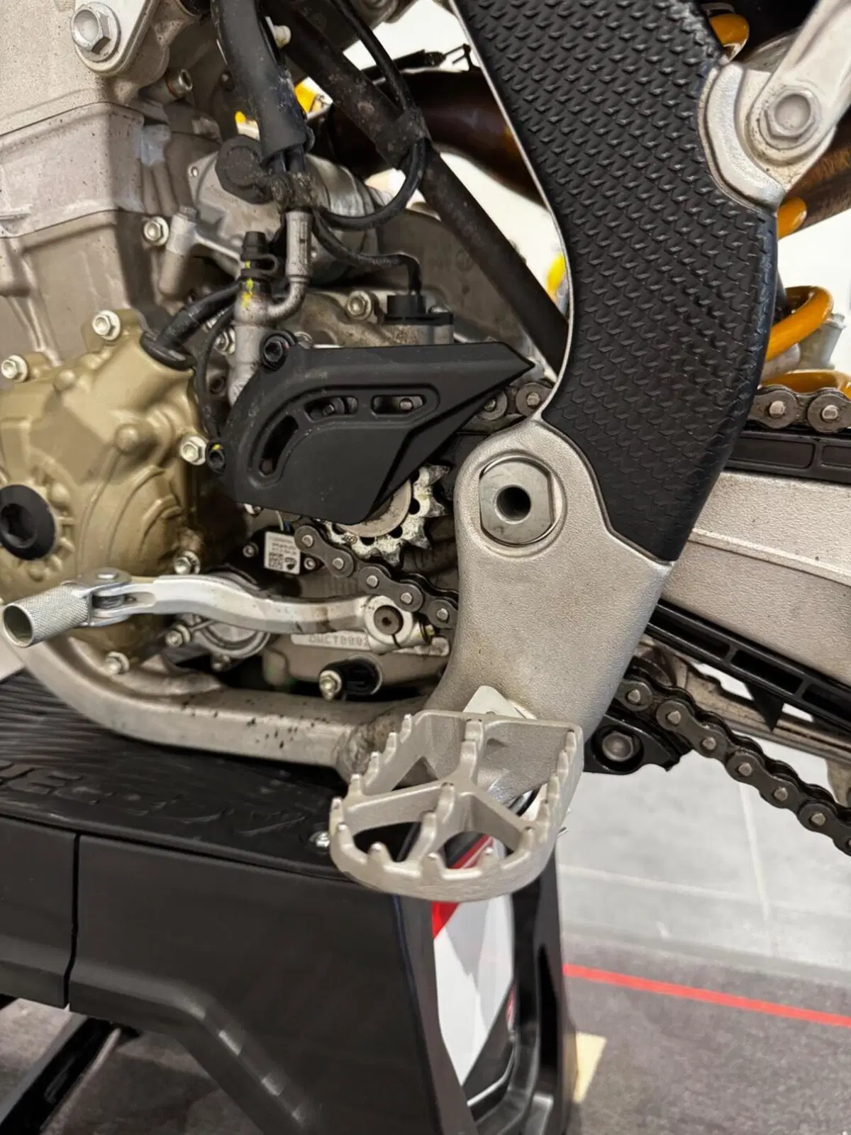 Ducati Desmo450 MX (2026) (20)