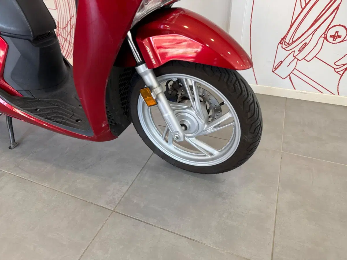 Honda SH 125i (2017 - 19) (9)